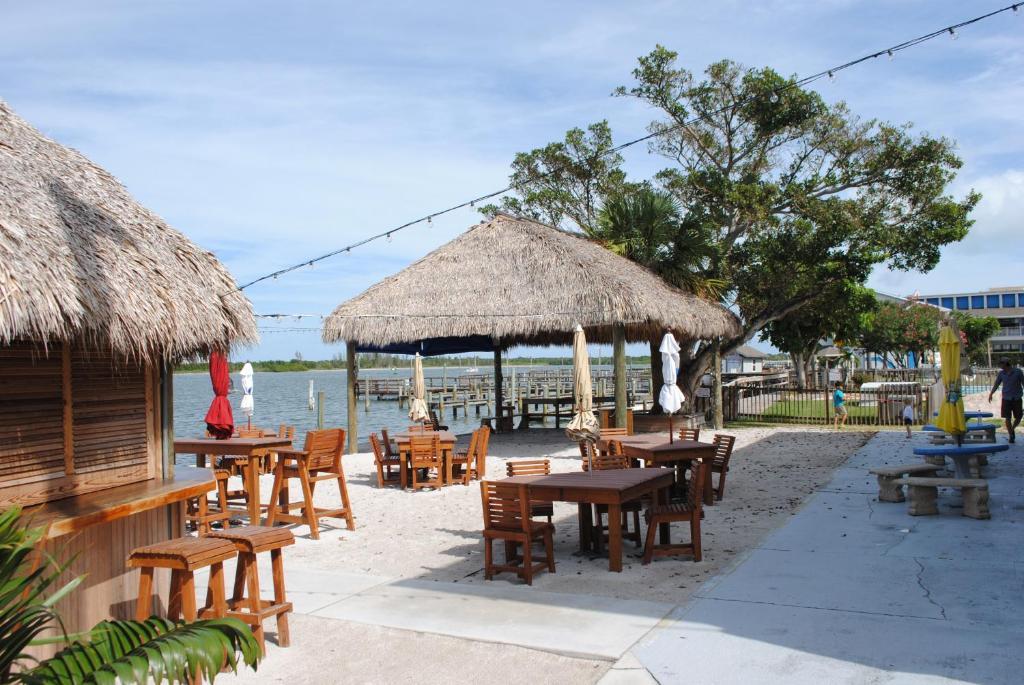 Dockside Inn & Resort Fort Pierce Exterior foto