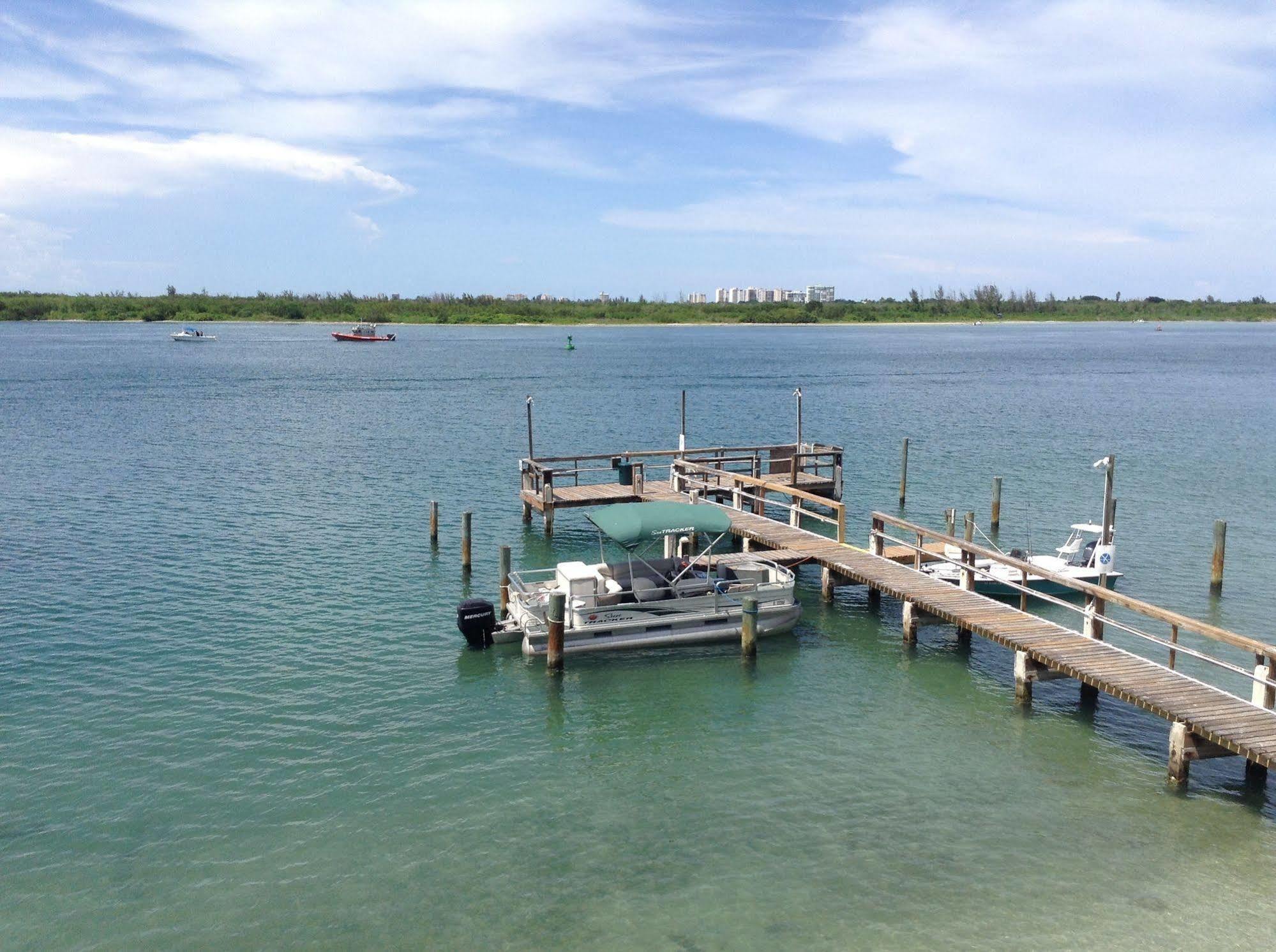 Dockside Inn & Resort Fort Pierce Exterior foto